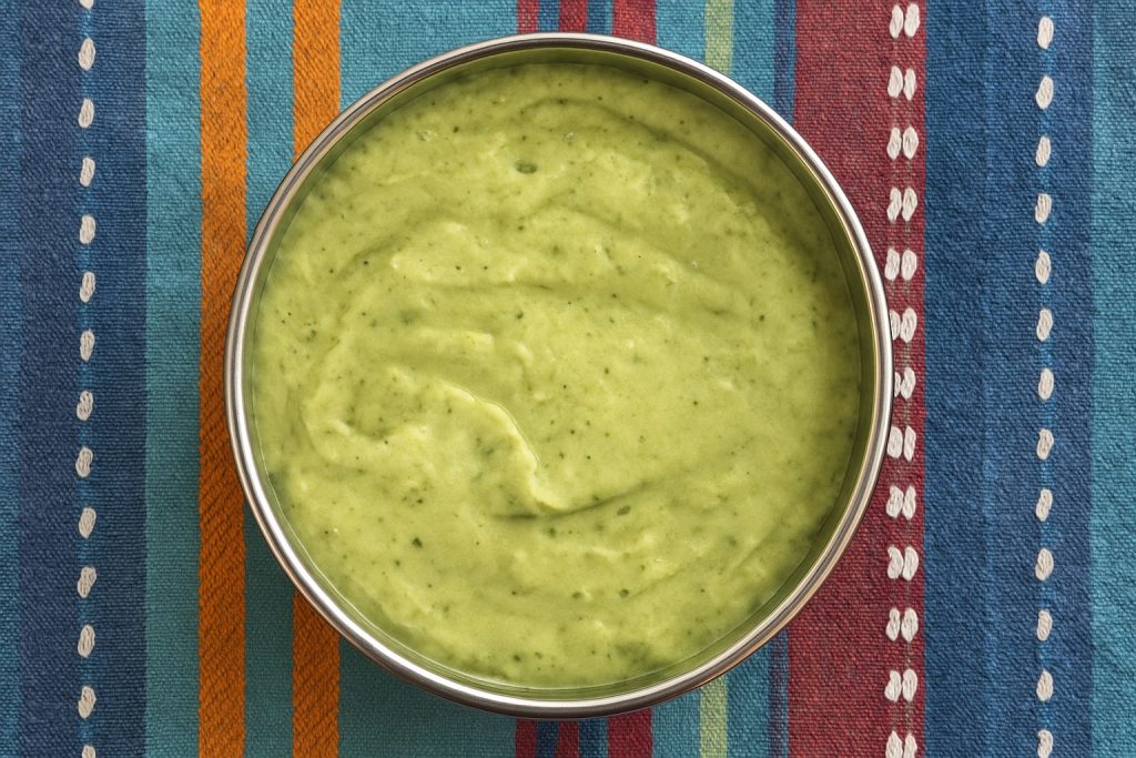 Salsa Verde con Aguacate